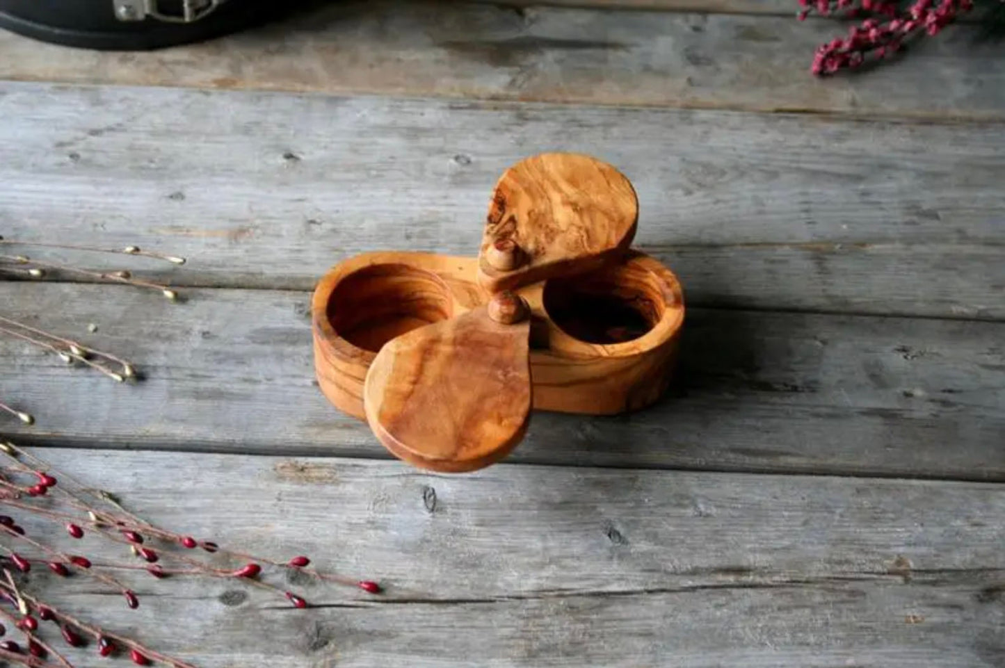 Small Salt & Pepper Cellar with pivoting lids