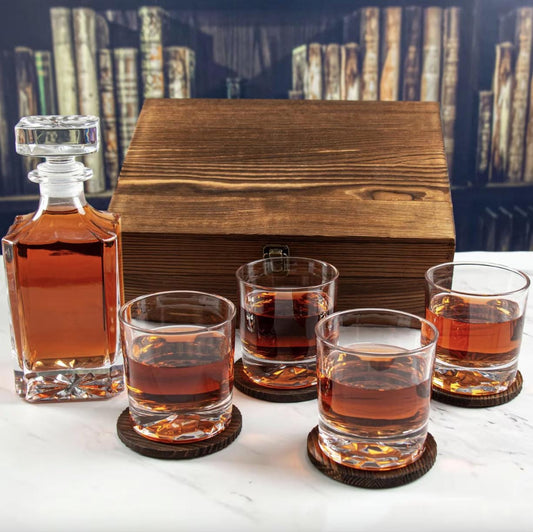 4 Whiskey Glasses + Decanter Wooden Box Set